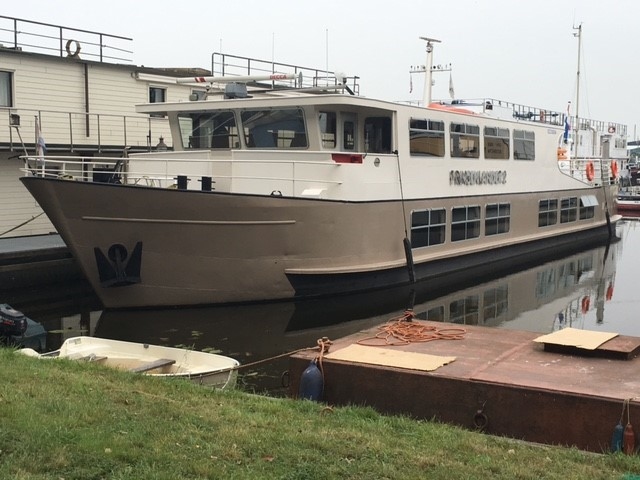 Boot Prinsenland buitenzijde-2.jpg